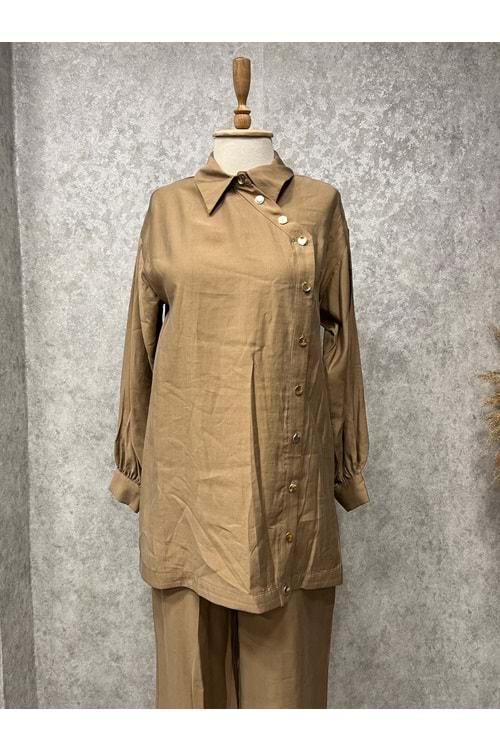 25Y10644 TAKIM GÖMLEK PANTOLON BEL KUŞAK ÖNÜ DÜĞMELİ