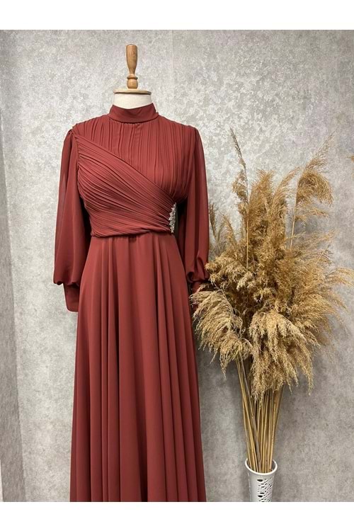 25Y4522 ELBİSE ABİYE ŞİFON GÖĞSÜ PİLİSELİ BELİ TAŞ DETAY