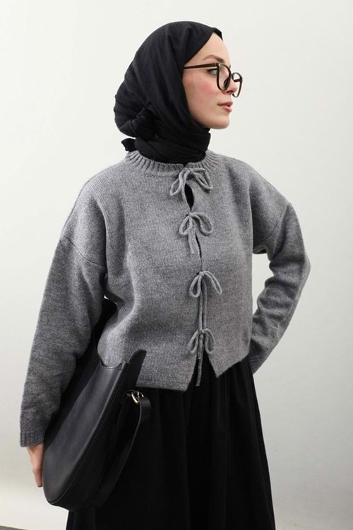 26K8694 HIRKA KISA ÖNÜ BAĞCIKLI FİYONKLU