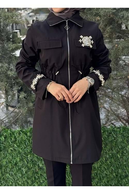 26Y140172 KAP BELİ LASTİKLİ İKİ CEPLİ KOL UCU VE TEK CEBİ TAŞLI