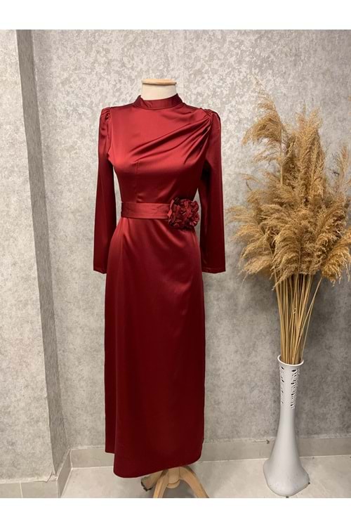 25Y3298 ELBİSE SATEN ÇİÇEK BRONŞLU ETEĞİ KALEM