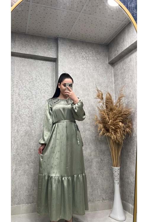 25Y3428 ELBİSE SATEN KUMAŞ DANTEL YAKA İNCİ DETAYLI